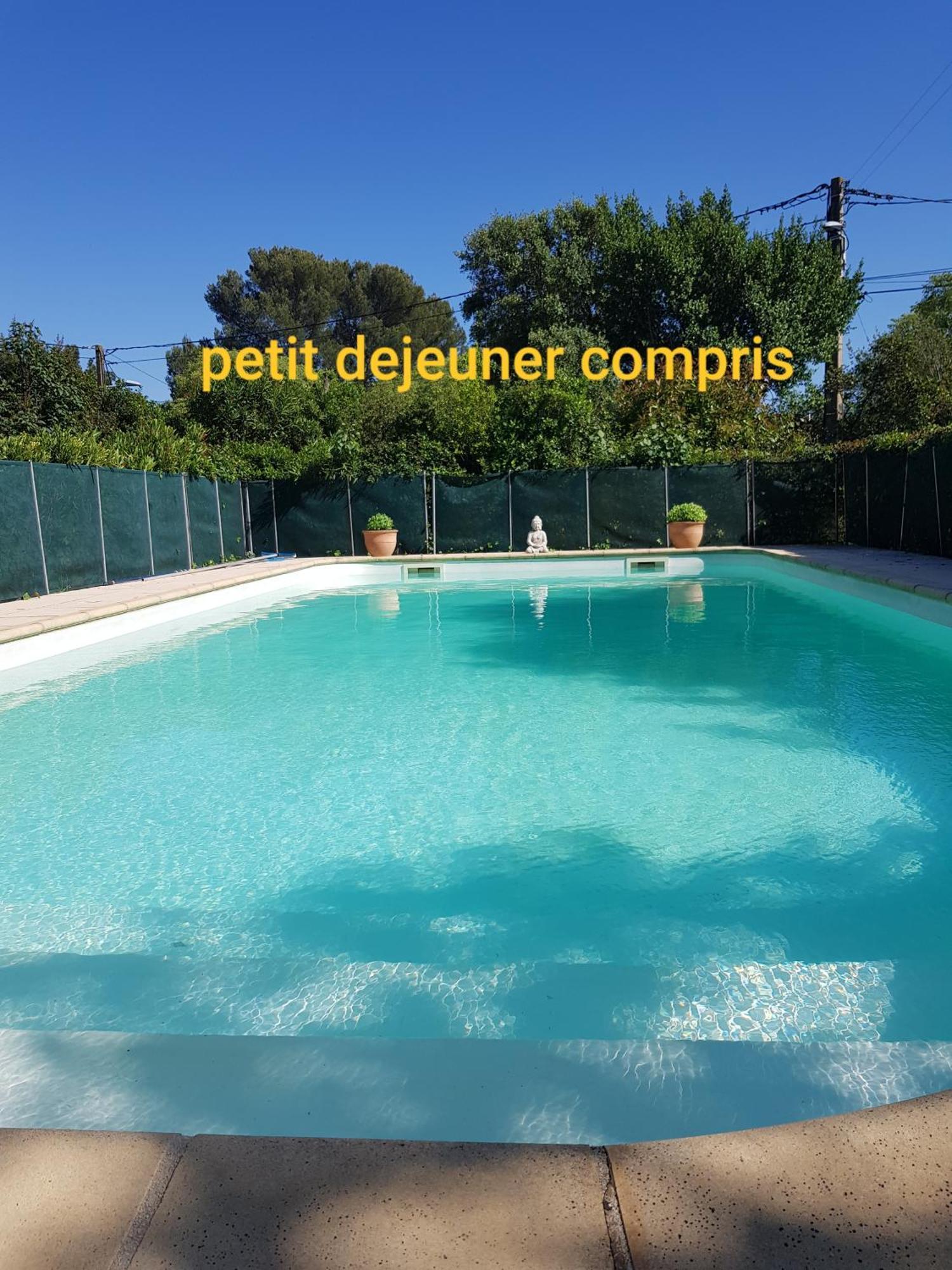 Cap Au Sud Sweet Home Nimes Luaran gambar